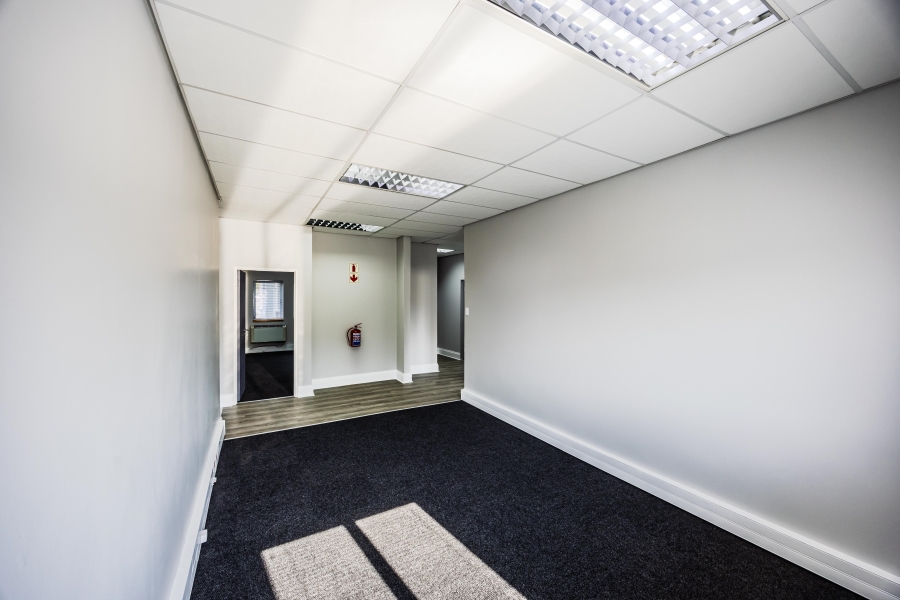 To Let Commercial Property for Rent in Selborne Eastern Cape